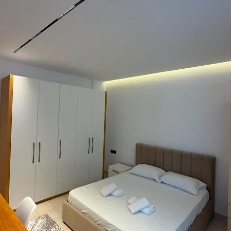 Hera's Place Apartman Tirana